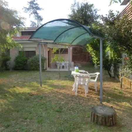 Appartement Charming Seaside With Garden Bibione