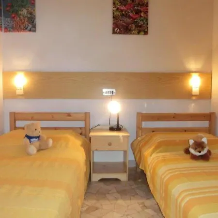 Διαμέρισμα Adorable For 8 People Close To The Sea